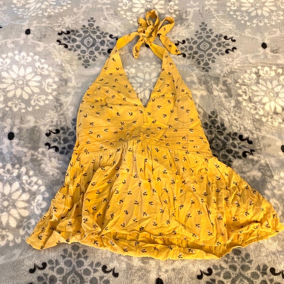 American Eagle Outfitters Tops - 2/$10 American Eagle Yellow Floral Halter Top